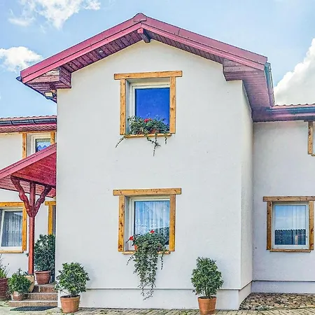 3 Bedroom Beautiful In Apartment Bedzino