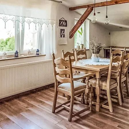 3 Bedroom Beautiful In Apartment *