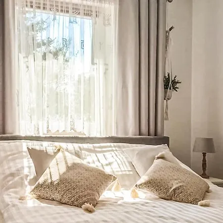 Gorgeous In With Wifi Bedzino